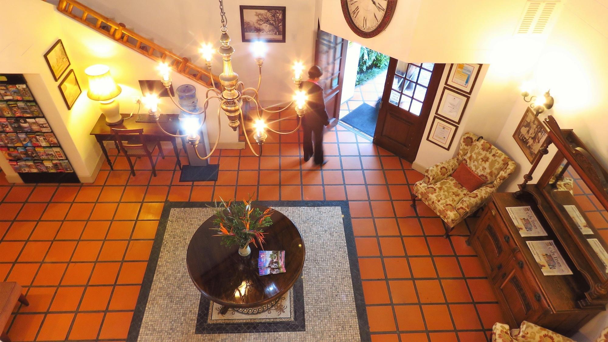 Oakhurst Hotel George Buitenkant foto